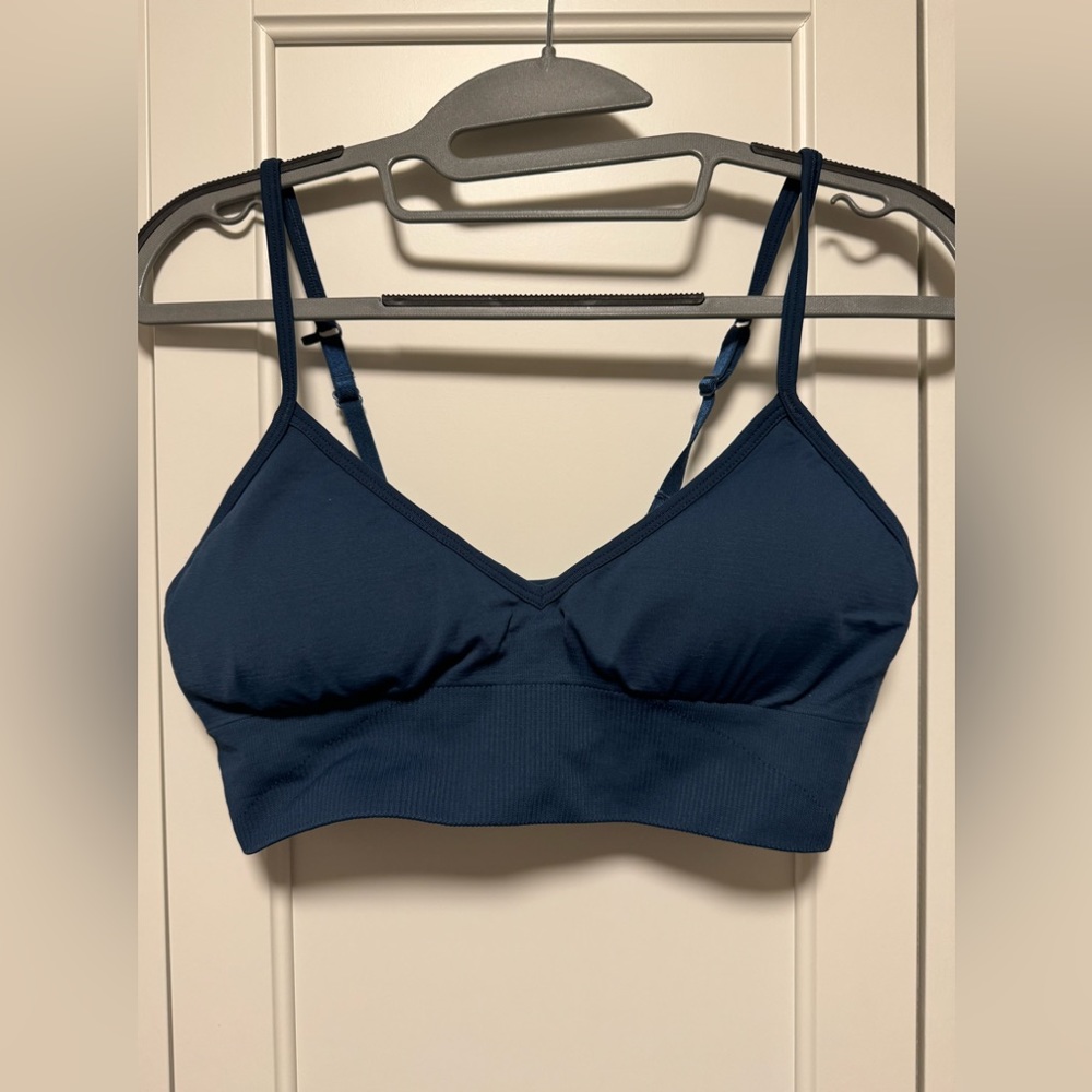 Lululemon Ebb to street bra; size 10
